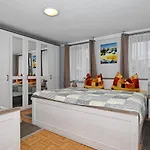 Apartment Poststraße 32a 01