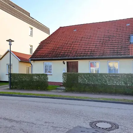 Poststraße 32a 01 Apartment
